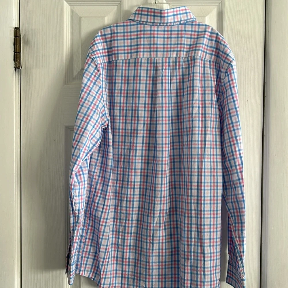 VINEYARD VINES BOYS STRIPPED BUTTON DOWN SIZE M (12-14) - Picture 3 of 6